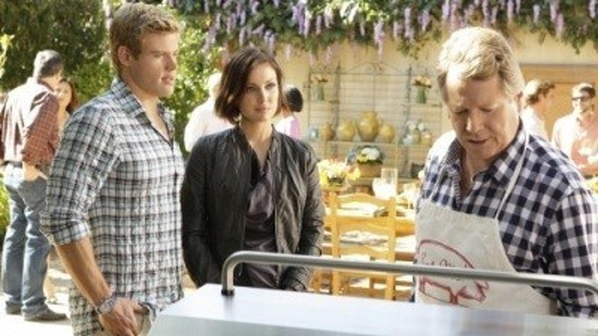 90210 (S02E20): Meet The Parent Summary - Season 2 Episode 20 Guide