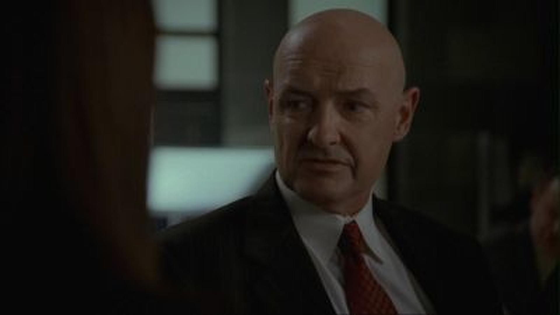 Alias (S02E15) A Free Agent Summary Season 2 Episode 15 Guide