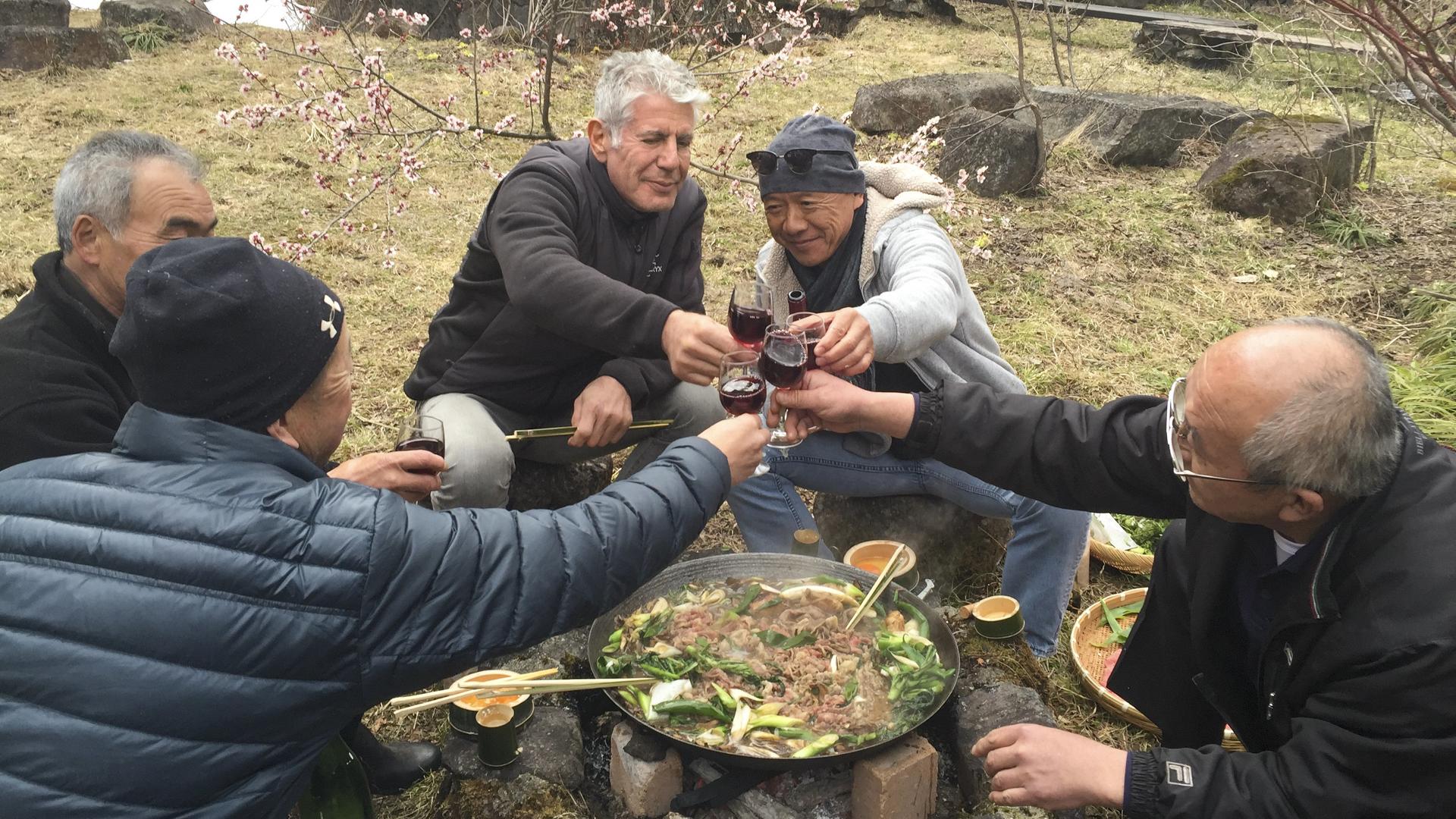 Anthony Bourdain Parts Unknown (S08E06) Japan Summary Season 8 Episode 6 Guide