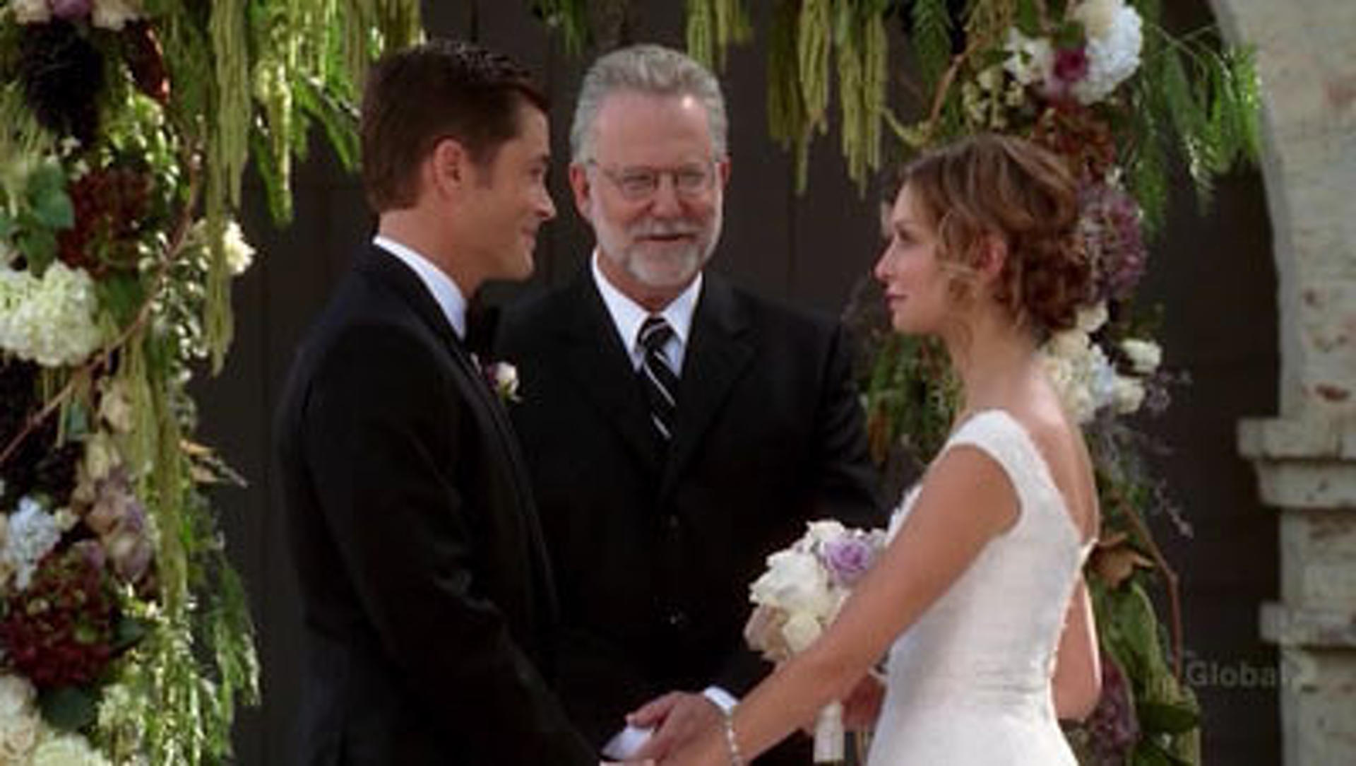 Brothers & Sisters (S02E09) Holy Matrimony Summary Season 2 Episode