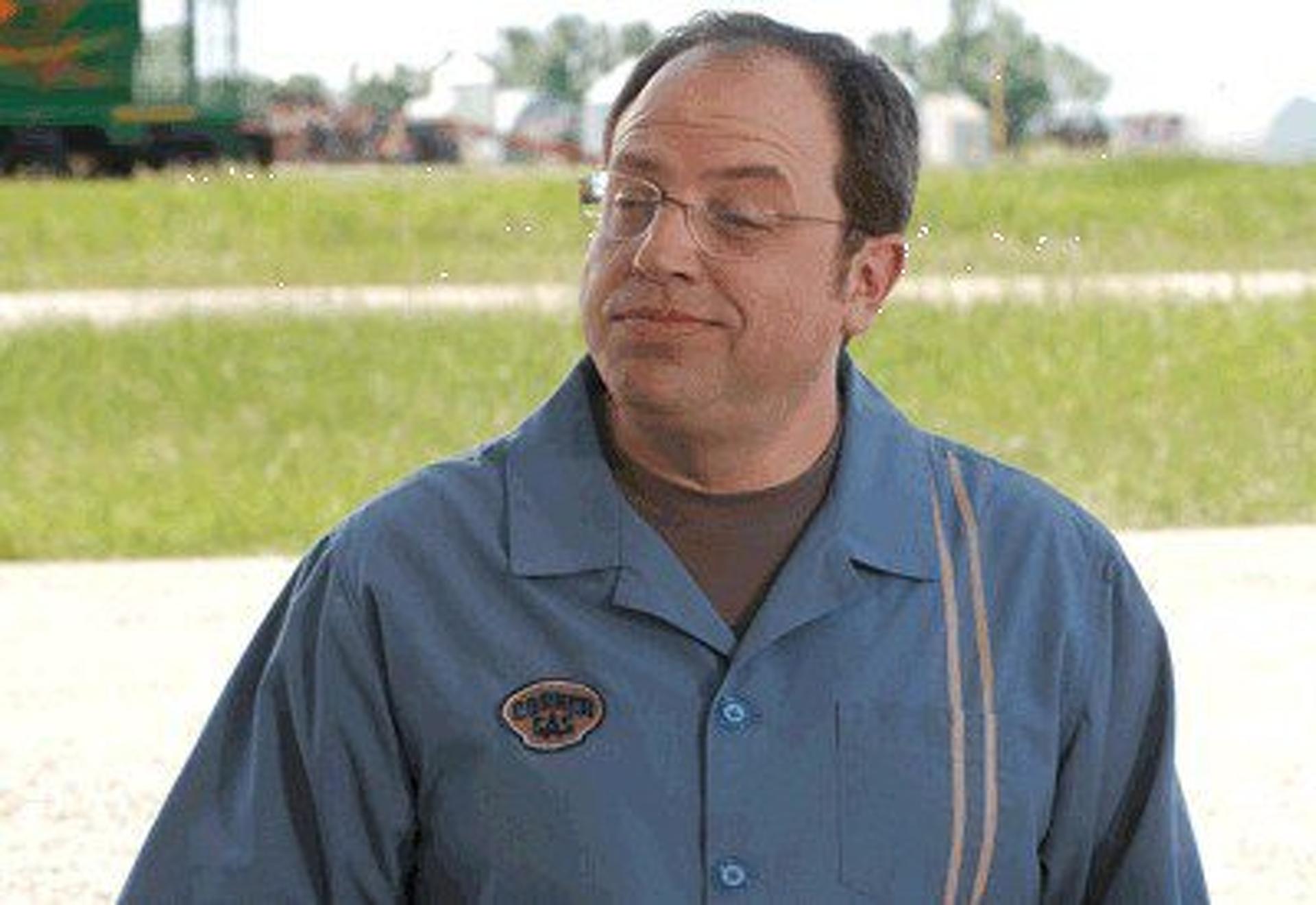 Corner Gas (S05E18) Bed And Brake Fast Summary Season 5 Episode 18 Guide