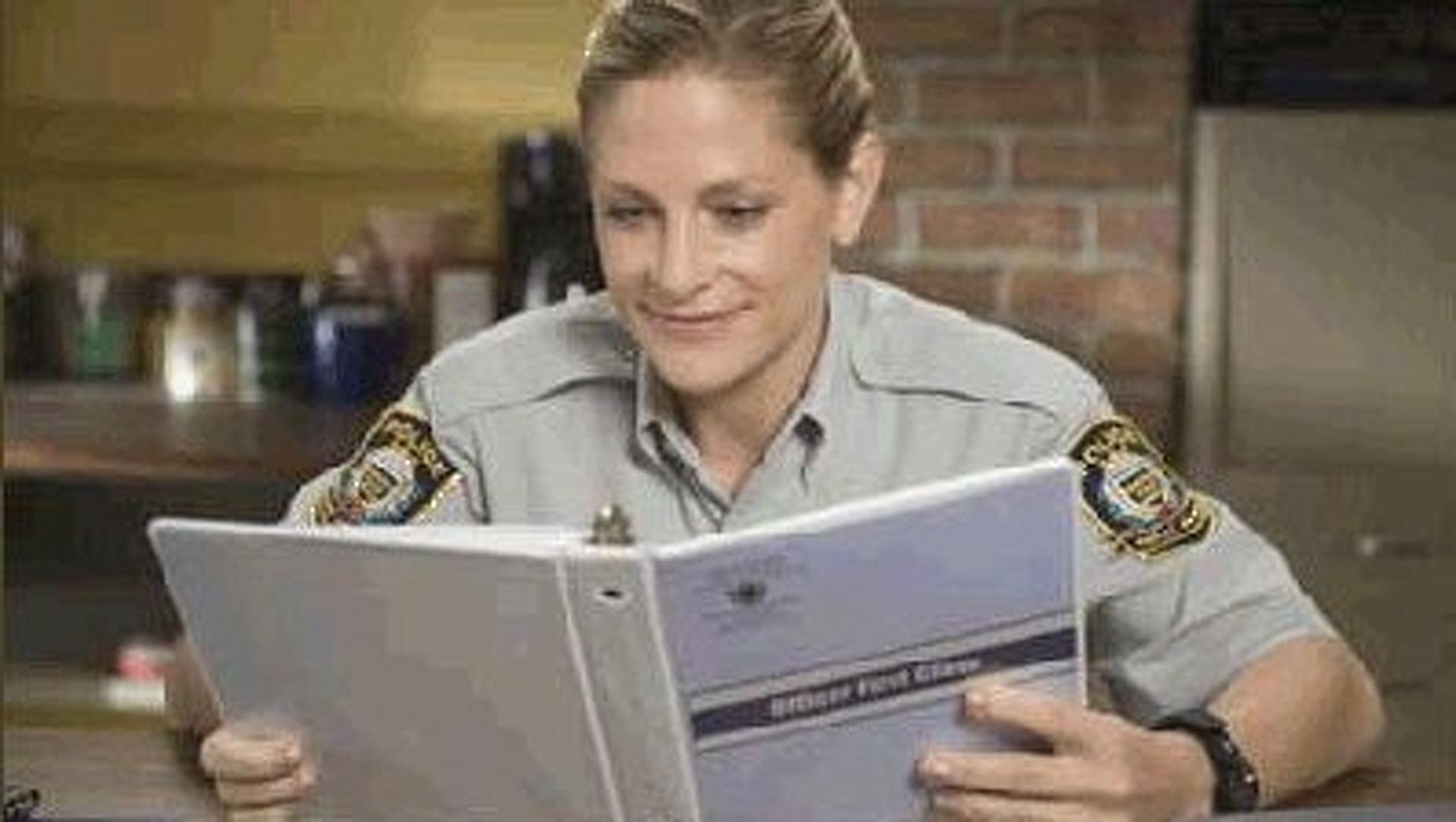 Corner Gas (S06E10) Shirt Disturber Summary Season 6 Episode 10 Guide