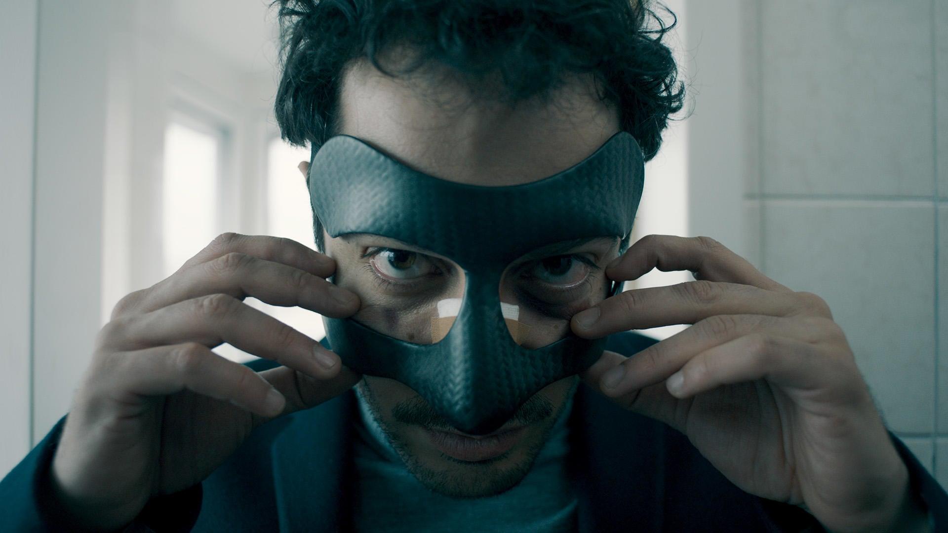 Dogs of Berlin (S01E05): Foul Play Summary - Season 1 Episode 5 Guide