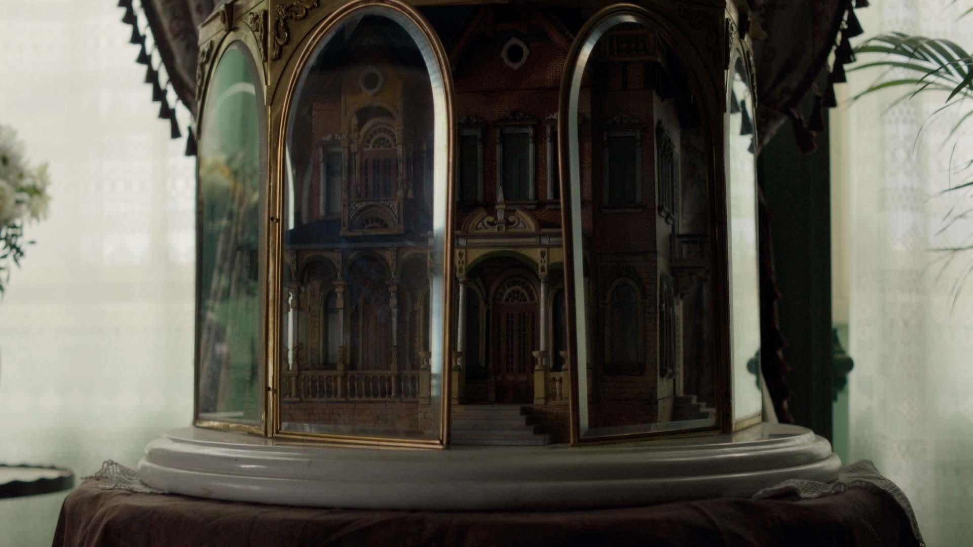 Flowers in the Attic The Origin (S01E01) Part 1 The Marriage Summary