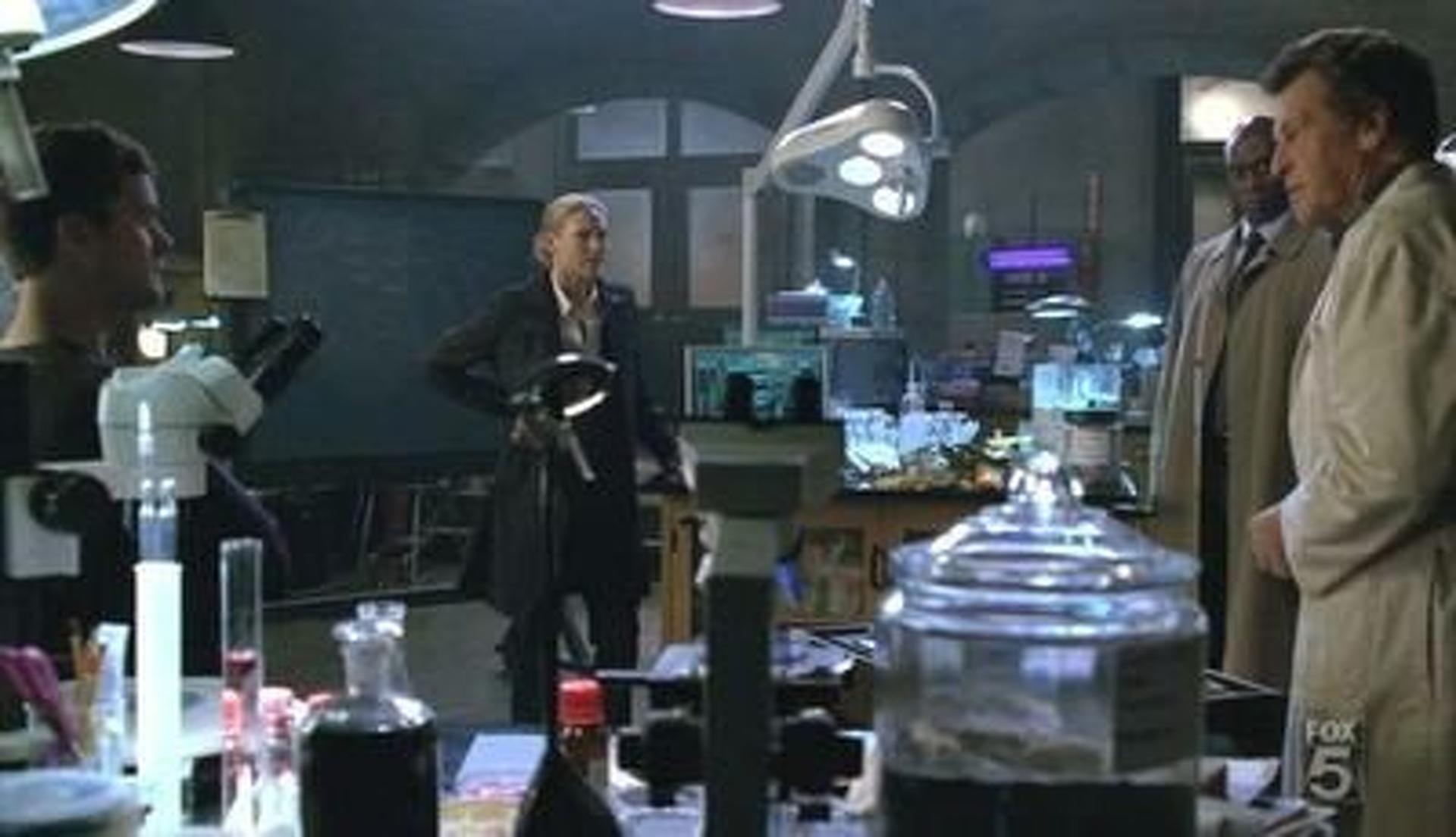 Fringe (S02E06) Earthling Summary Season 2 Episode 6 Guide