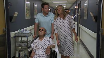 Dee Gives Birth Summary