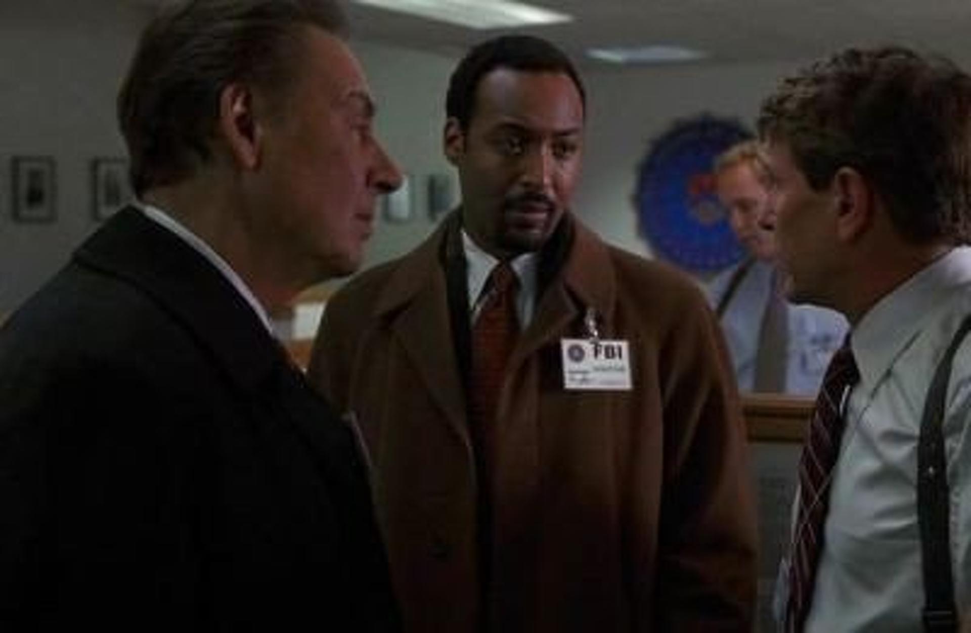 Panic Order Law & Order (S10E13): Panic Summary - Season 10 Episode 13 Guide