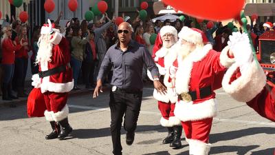 Bad Santas Summary