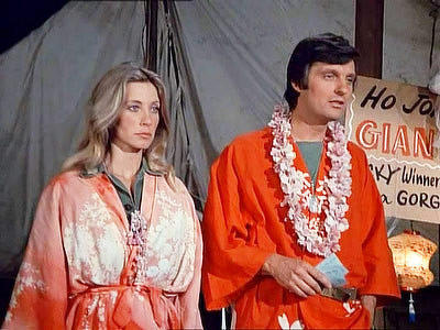 M*A*S*H the Pilot Summary