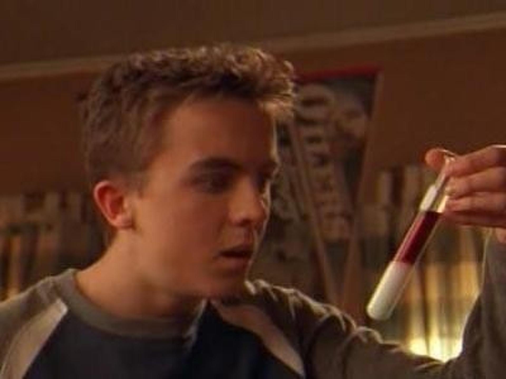 Malcolm in the Middle (S05E19): Experiment Summary.