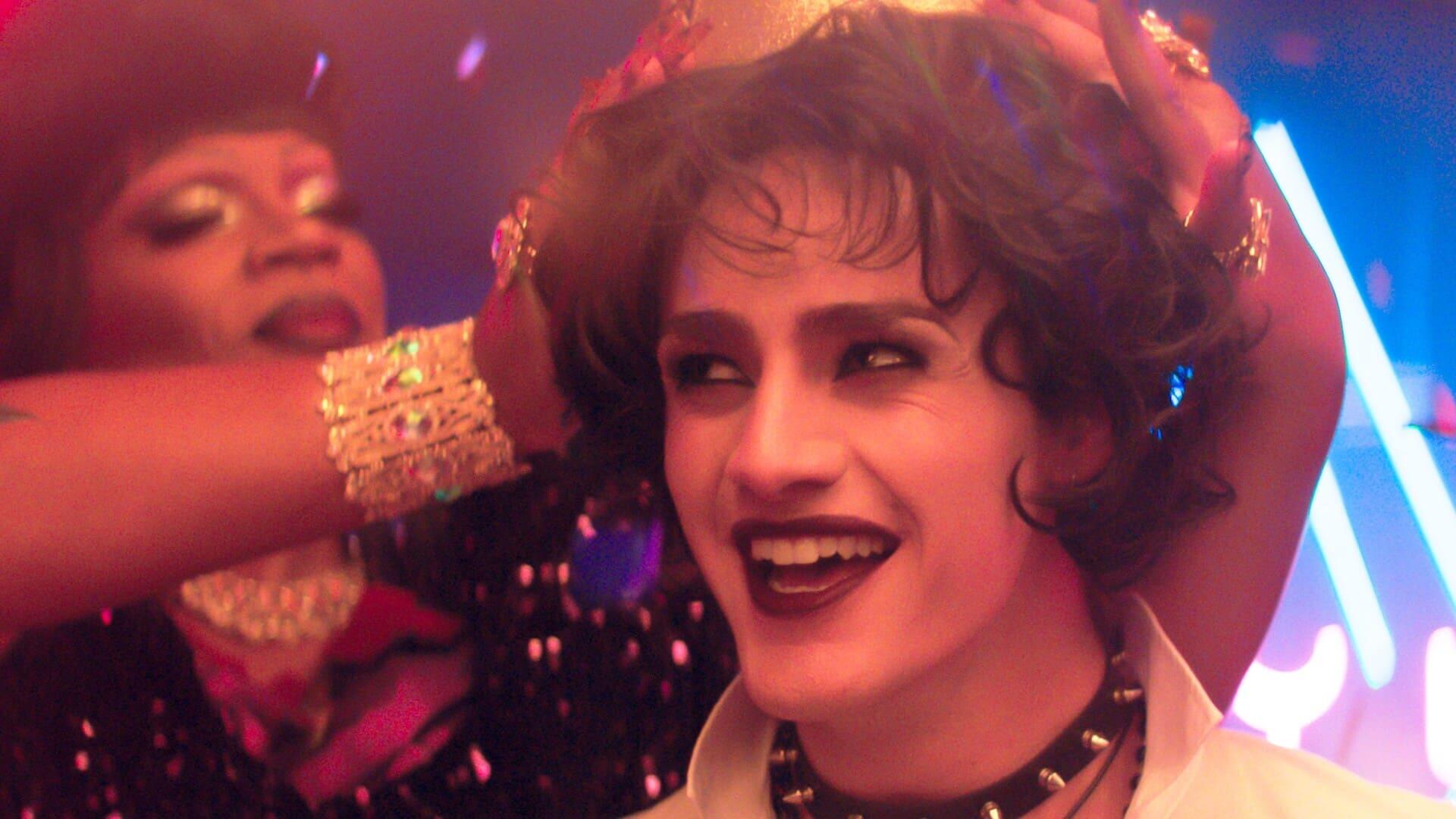 Queer as Folk (S01E01) Babylon Summary Season 1 Episode 1 Guide