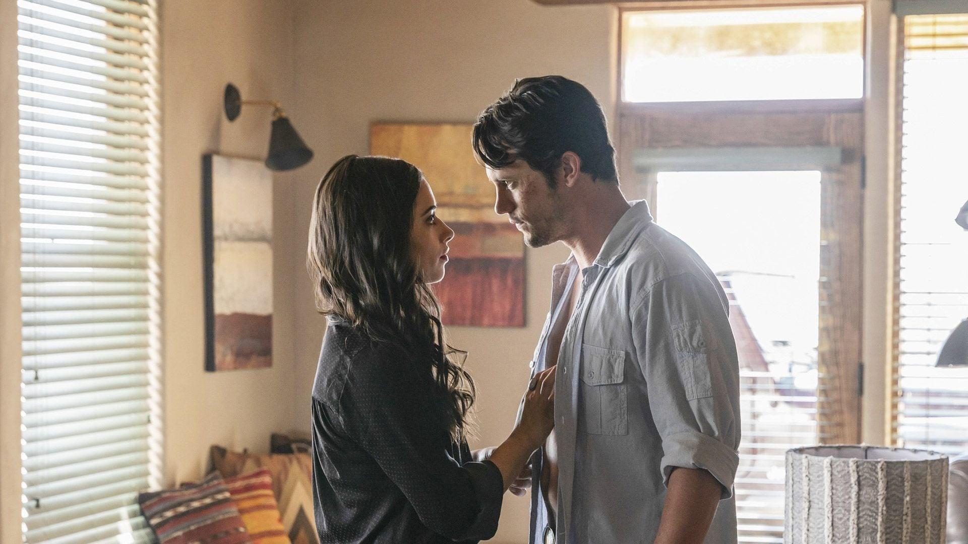 Roswell, New Mexico (S01E03): Tearin' Up My Heart Summary - Season 1