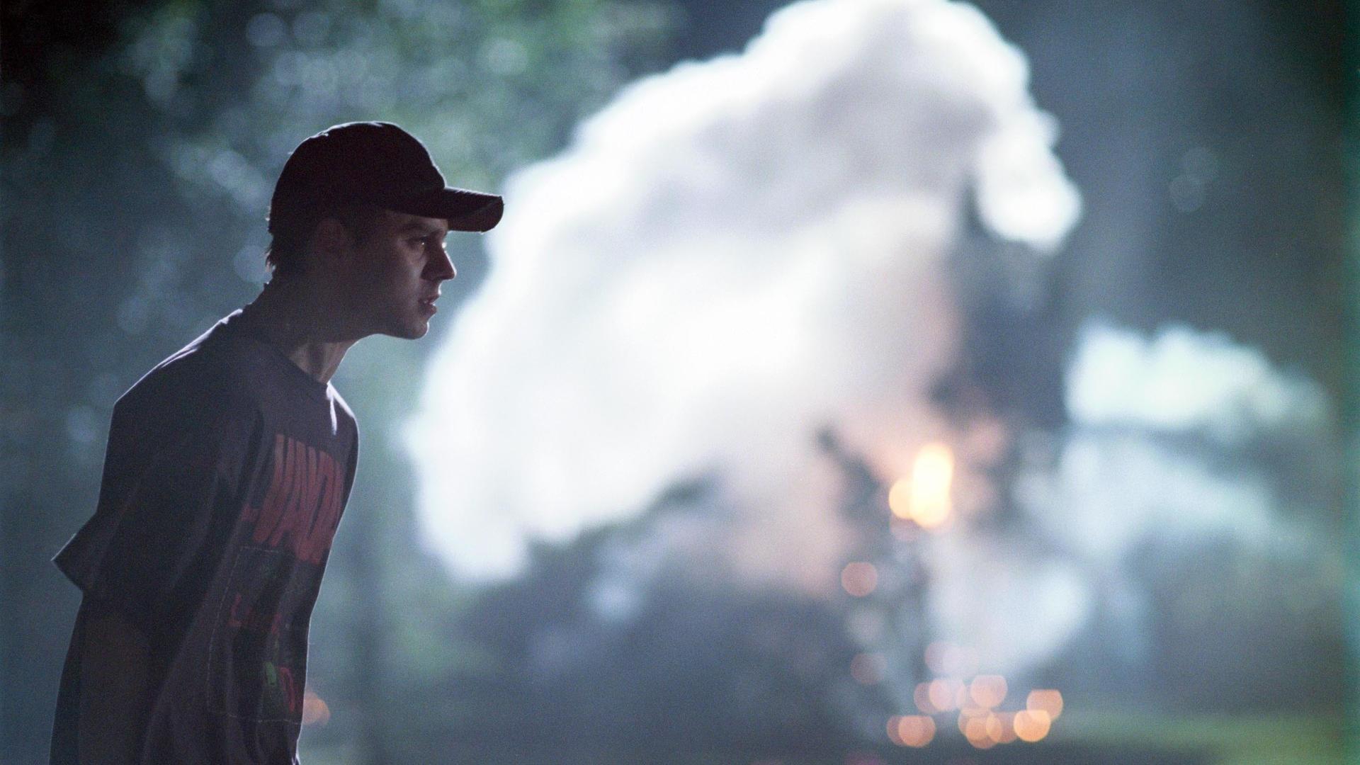 The XFiles (S03E03) D.P.O. Summary Season 3 Episode 3 Guide