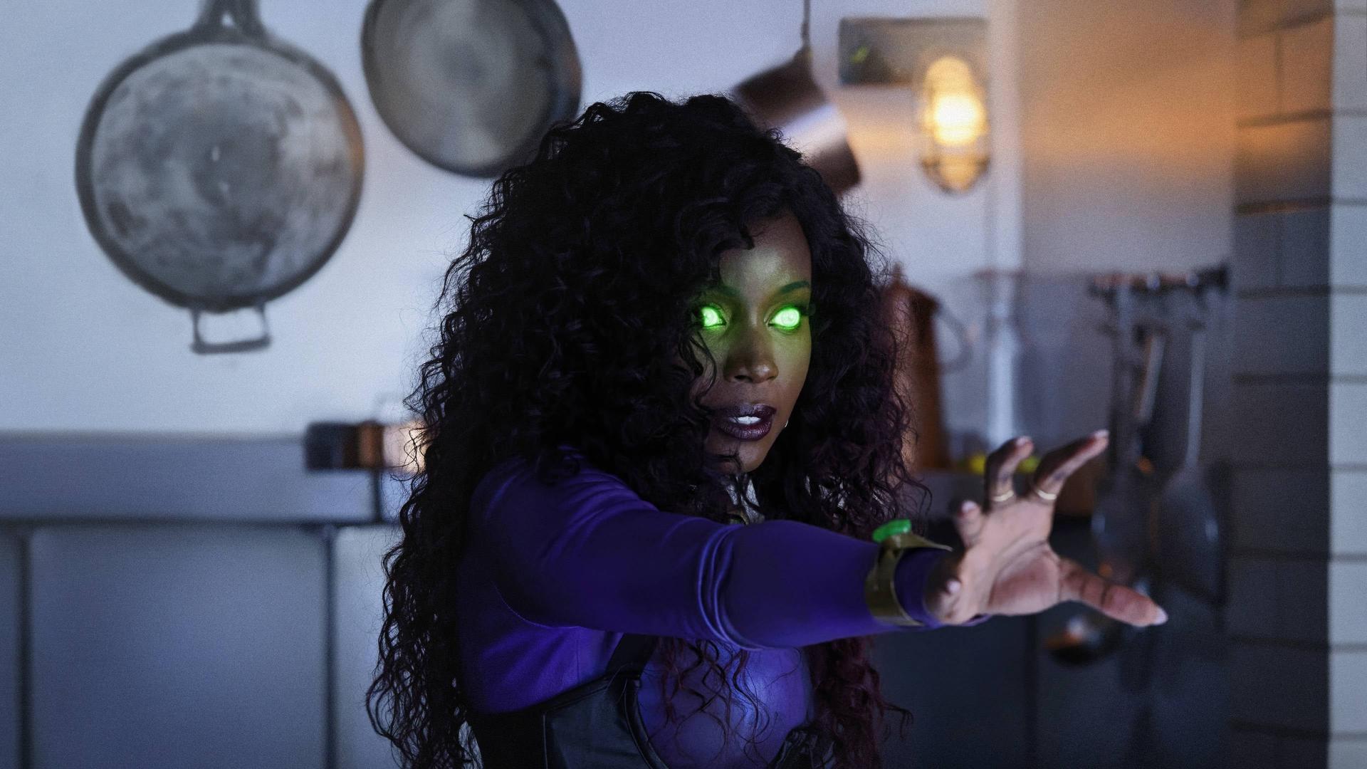 Titans (S03E04): Blackfire Summary - Season 3 Episode 4 Guide