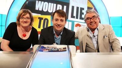Sarah Millican, Ronnie Corbett, Holly Walsh and Julian Clary Summary